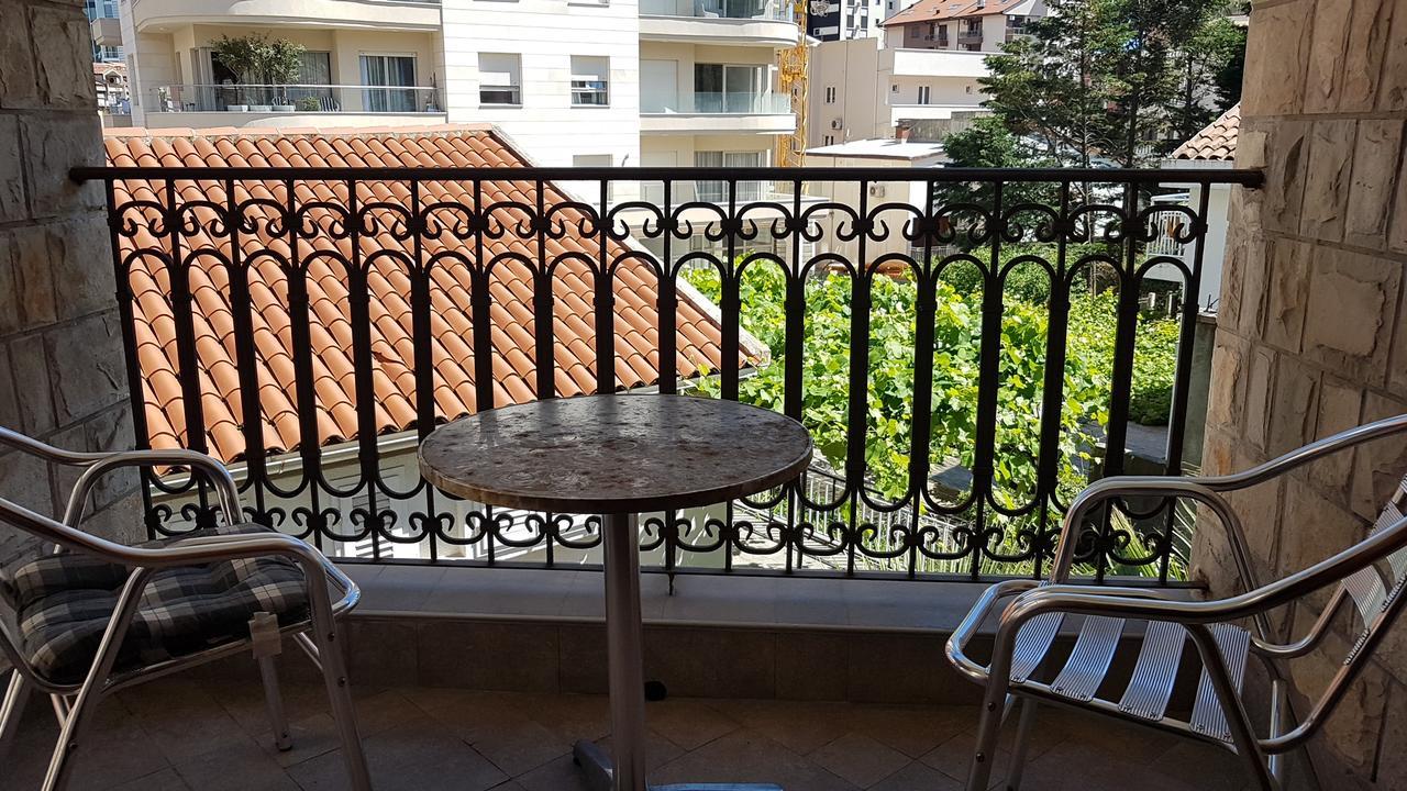 Sunny Boulevard Budva