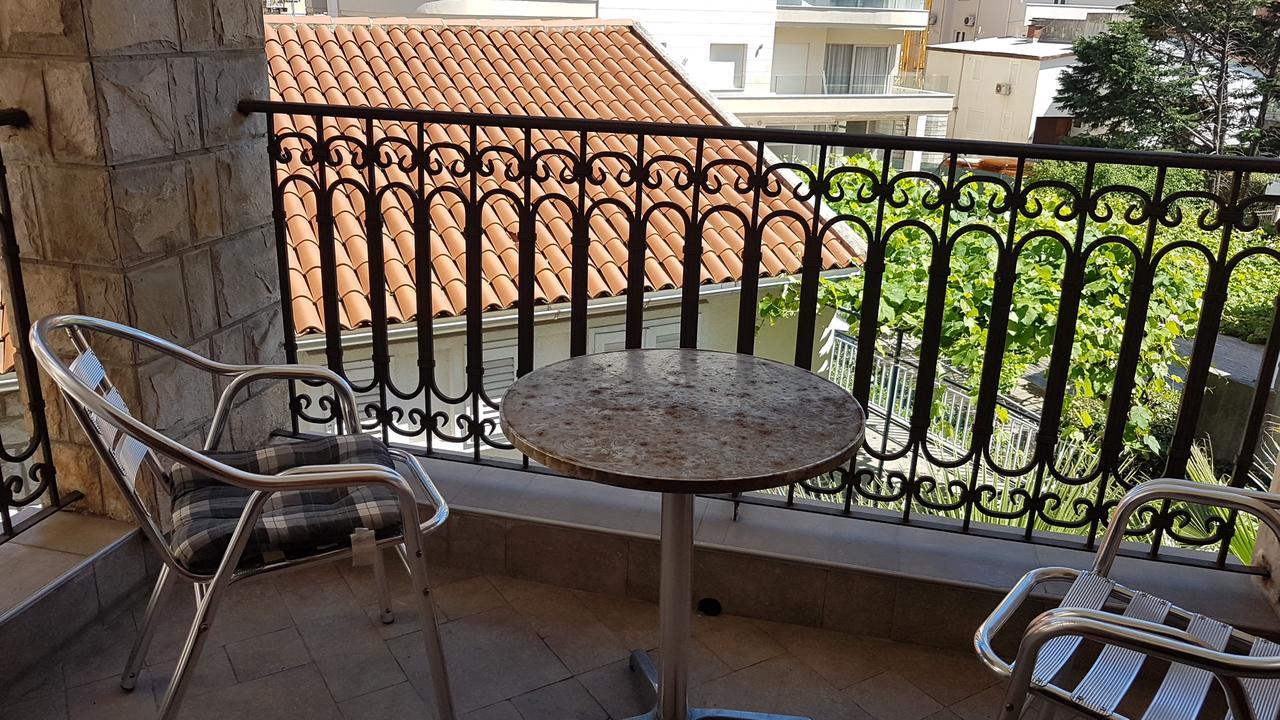 Sunny Boulevard Budva