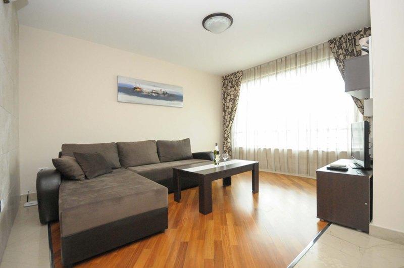 Sunny Boulevard Apartment Budva