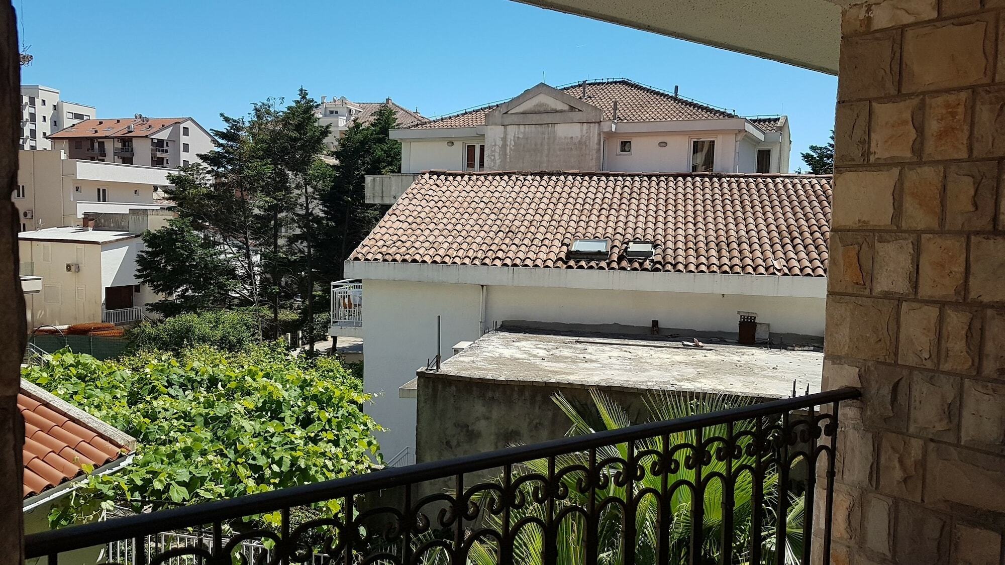 Apartment Sunny Boulevard Budva